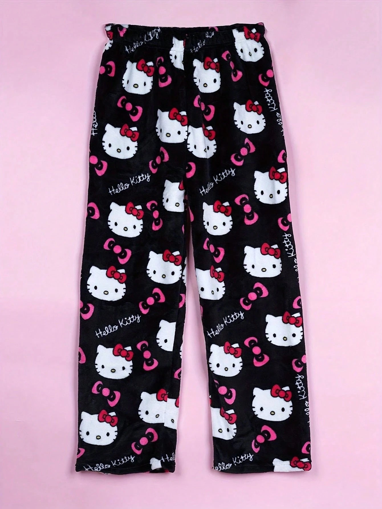 Sanrio Flannel Fluffy Pants – featuring the lovely Hello Kitty in a soft white design! Ultra-cozy, warm, and stylish for autumn and winter. Perfect for women who love comfort and cute fashion, ideal for lounging at home or casual outings.
