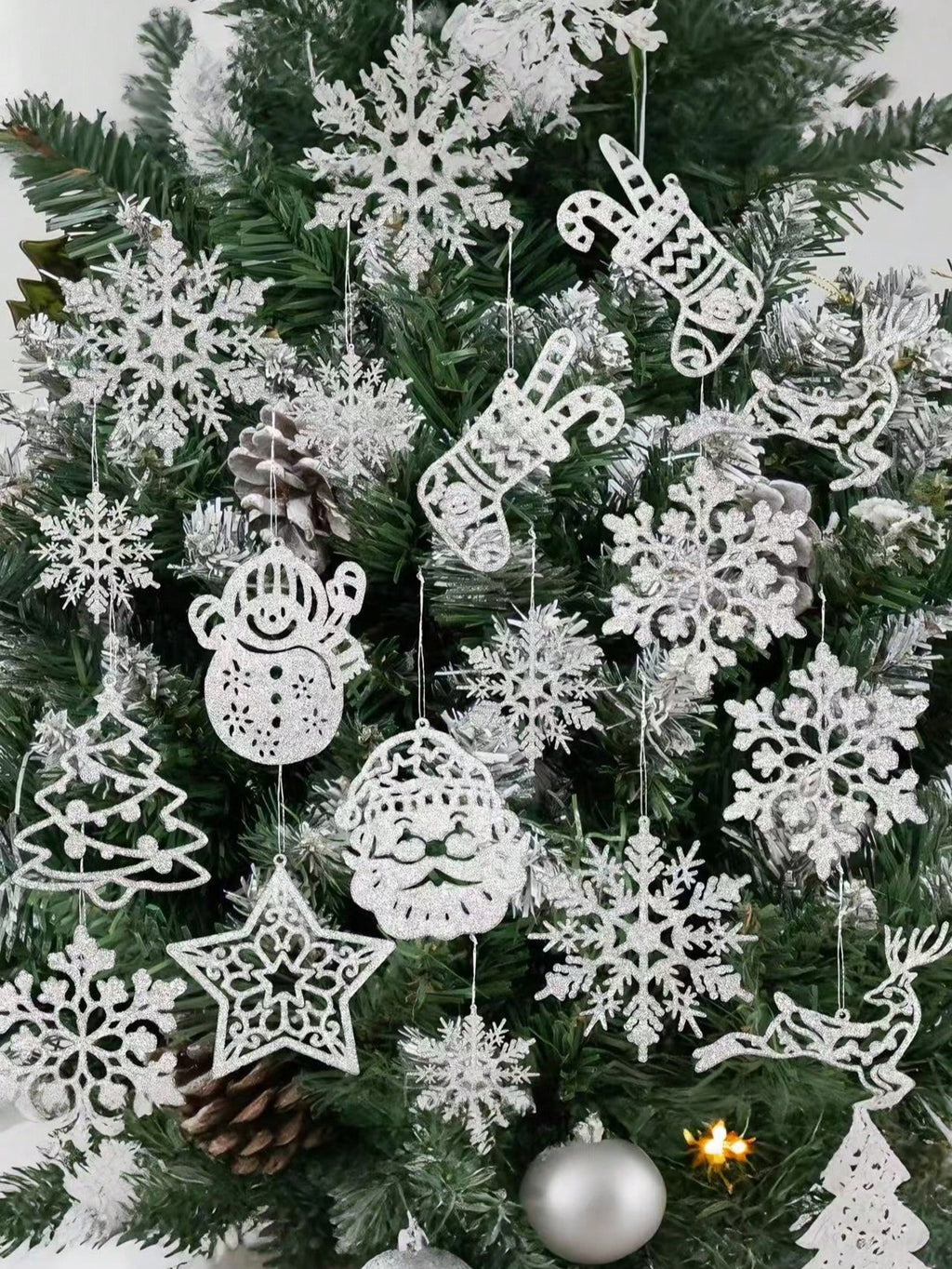 20-Piece Silver Glitter Christmas Tree Hanging Decorations – Snowflake, Reindeer, and Snowman Ornaments for Holiday Trees, Winter Wonderland Parties, New Year Celebrations, and Festive Home Decor.