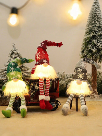 Light Up Christmas Dwarfs – adorable handmade Scandinavian plush figures with built-in LED lights! These 23 cm battery-operated Christmas decorations add a magical glow to your home. Perfect for table displays, festive dinners, or cozy holiday corners